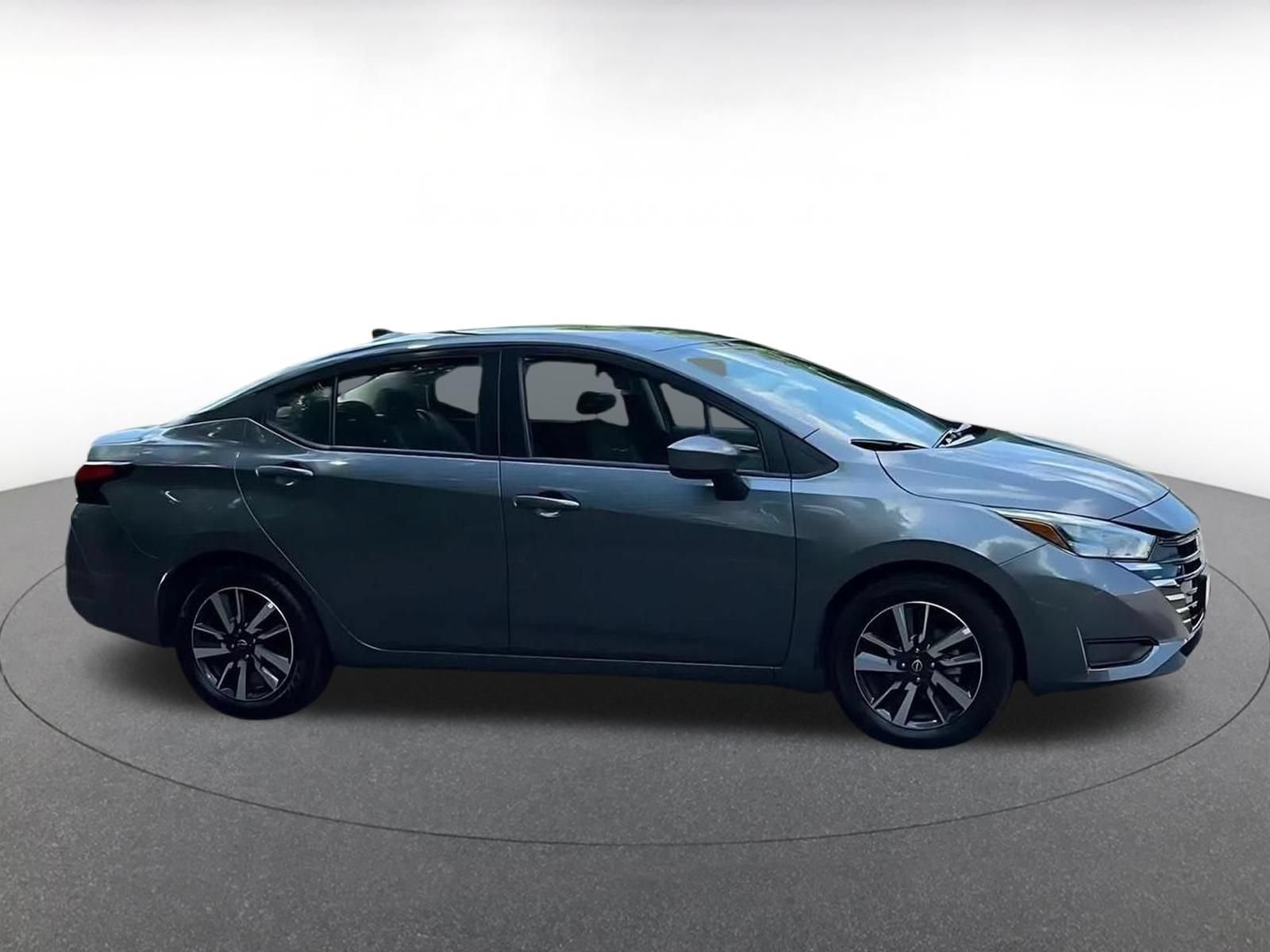 Used 2025 Nissan Versa SV FWD image 14