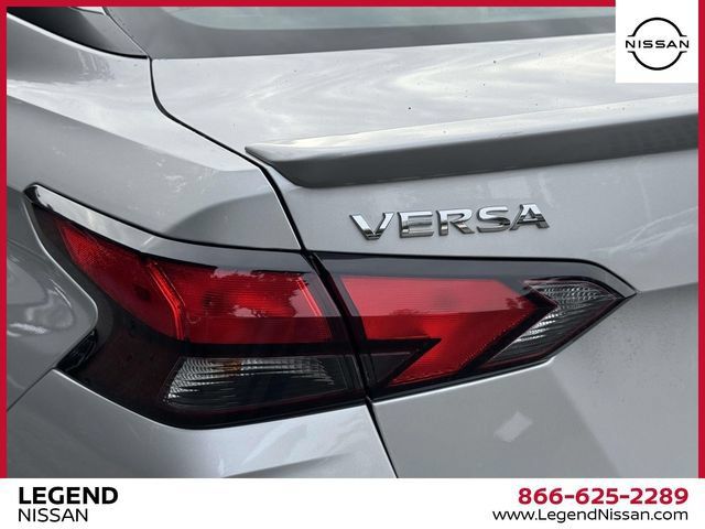 Used 2025 Nissan Versa SR w/ Trunk Package FWD image 11