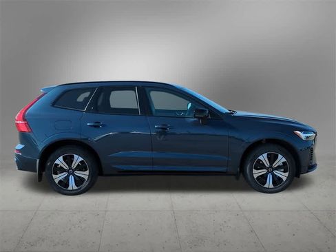 Used 2025 Volvo XC60 T8 Core w/ Protection Package Premier image 7