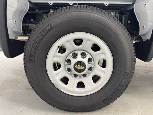New 2026 Chevrolet Silverado 3500 W/T AWD/4WD image 32