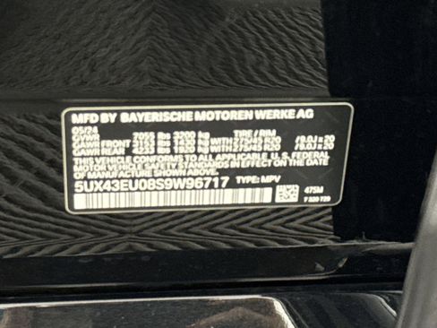 Used 2025 BMW X5 xDrive50e w/ M Sport Package AWD/4WD image 29