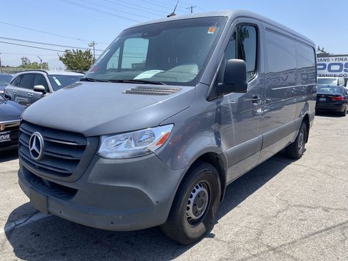 Used 2021 Mercedes-Benz Sprinter 2500 w/ Premium Package image 2