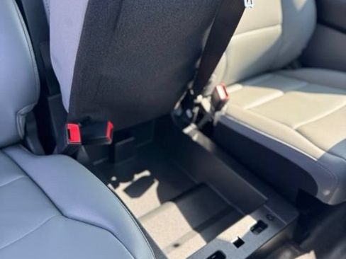 New 2026 Ford F350 XL w/ FX4 Off-Road Package AWD/4WD image 17