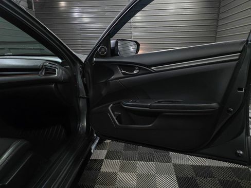 Used 2020 Honda Civic Sport image 29