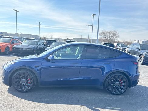 Used 2022 Tesla Model Y Performance image 6