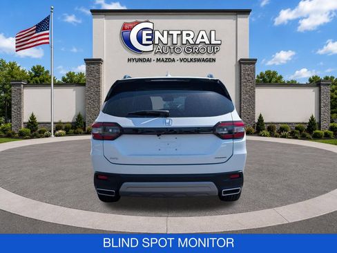 Used 2023 Honda Pilot Touring image 7