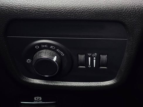 Used 2023 Jeep Grand Cherokee L Laredo w/ Luxury Tech Group I AWD/4WD image 42