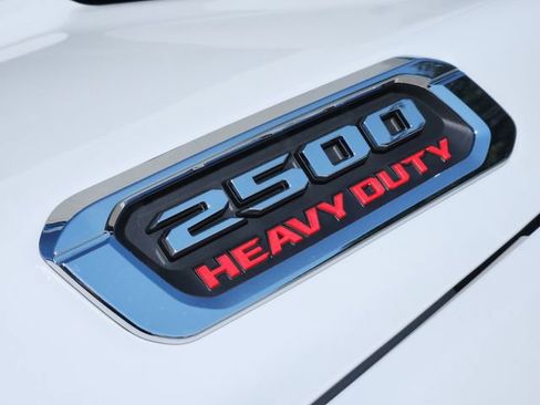Used 2025 RAM 2500 Big Horn AWD/4WD image 13