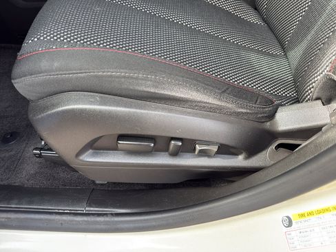 Used 2016 Chevrolet Equinox LT w/ Convenience Package image 15