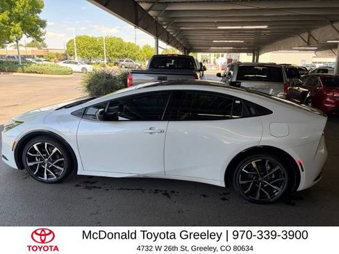 Used 2024 Toyota Prius Prime Premium w/ Advanced Technology Package FWD image 8