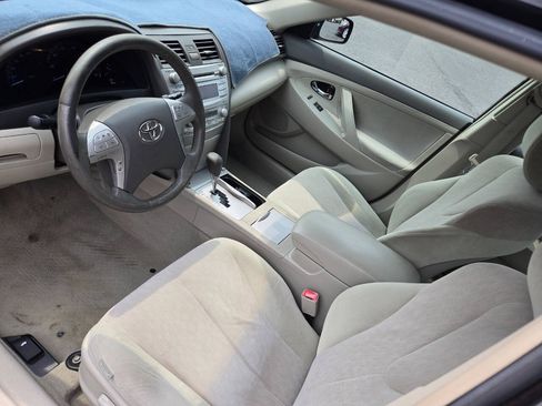 Used 2011 Toyota Camry Hybrid w/ Upgrade Pkg FWD image 14