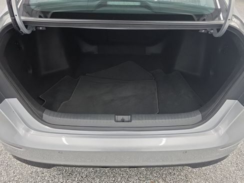 Used 2024 Honda Accord Touring image 13