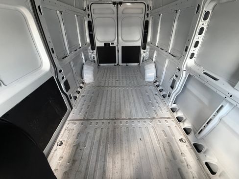 Used 2026 RAM ProMaster 2500 w/ Convenience Group FWD image 21