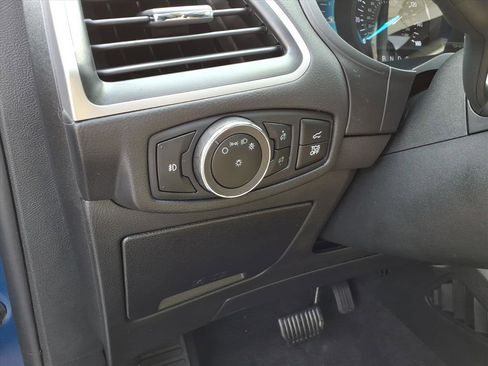 Used 2024 Ford Edge SEL w/ Convenience Package image 11