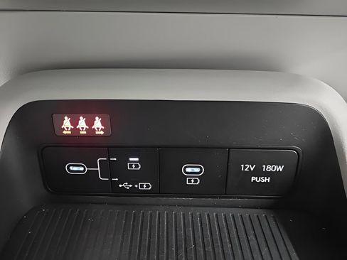 Used 2024 Hyundai Kona SEL AWD/4WD image 34