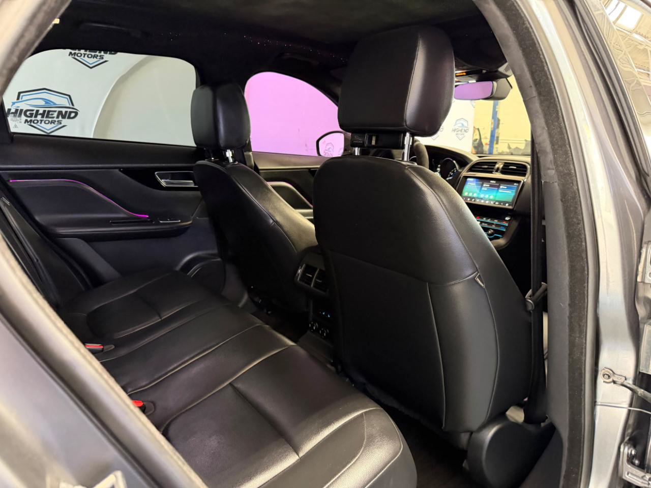 Used 2019 Jaguar F-PACE Premium AWD/4WD image 23