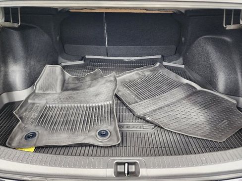 Used 2023 Toyota Corolla LE image 17