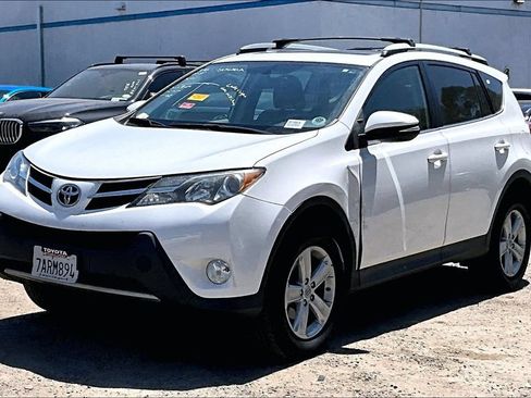 Used 2013 Toyota RAV4 XLE FWD image 3