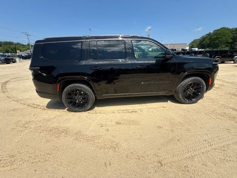 New 2026 Jeep Grand Wagoneer Limited AWD/4WD image 6