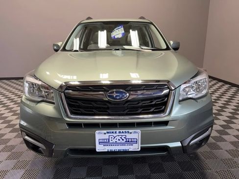 Used 2018 Subaru Forester 2.5i Premium w/ All-Weather Package AWD/4WD image 4