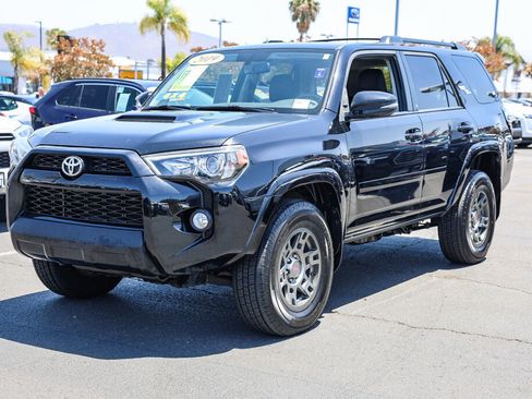 Used 2019 Toyota 4Runner TRD Off-Road Premium AWD/4WD image 18