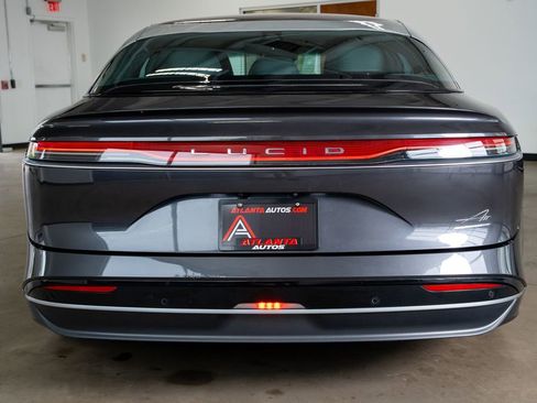 Used 2024 Lucid Air Touring image 7
