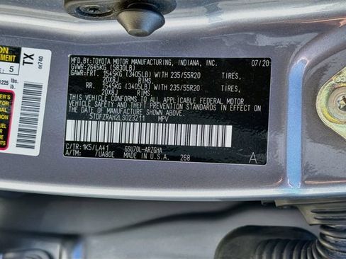 Used 2020 Toyota Highlander Platinum FWD image 46