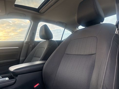 Used 2023 Nissan Altima 2.5 SV w/ SV Premium Package image 39