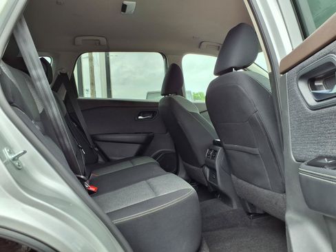 Used 2023 Nissan Rogue SV AWD/4WD image 26