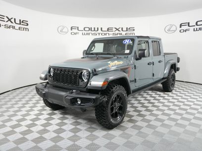 Used 2024 Jeep Gladiator Sport