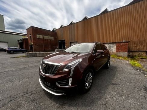 Used 2022 Cadillac XT5 Premium Luxury w/ Technology Package AWD/4WD image 1