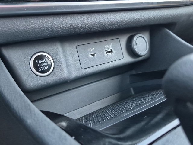 Used 2023 Nissan Rogue SV AWD/4WD image 30