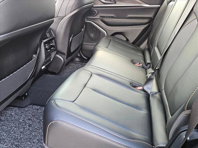 New 2026 Jeep Grand Cherokee Limited AWD/4WD image 16