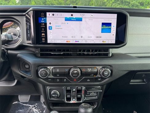 New 2025 Jeep Gladiator Sport image 24