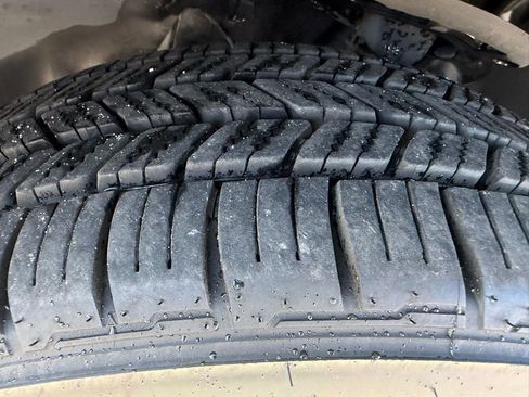 Used 2018 MAZDA CX-5 Touring w/ Preferred Equipment Package image 25