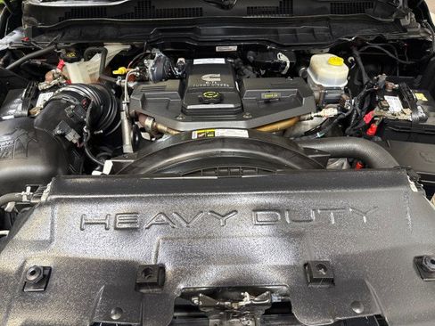 Used 2018 RAM 2500 Tradesman w/ Chrome Appearance Group image 75