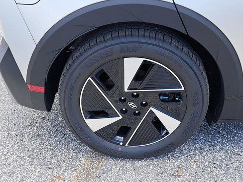 New 2025 Hyundai Ioniq 5 SEL image 5