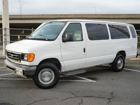 Used 2006 Ford E-350 and Econoline 350 XL image 3