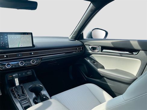 Used 2025 Honda Civic Sport Touring image 23