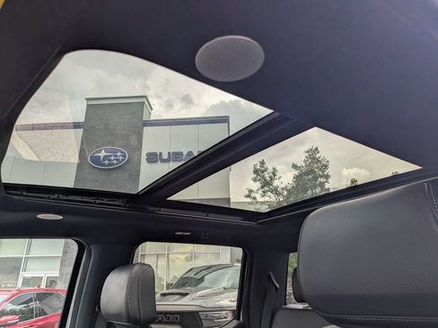 Used 2022 Ford F150 Lariat w/ Equipment Group 502A High AWD/4WD image 22
