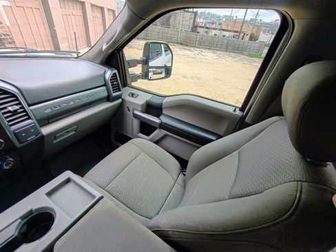 Used 2019 Ford F250 XLT image 44