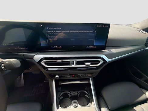 Used 2024 BMW 330i xDrive Sedan w/ Convenience Package image 26