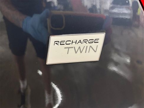 Certified 2022 Volvo XC40 P8 Recharge Plus image 33
