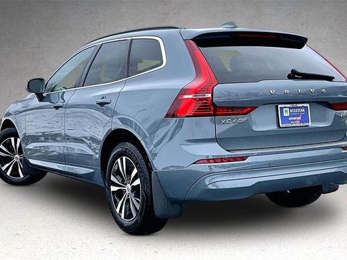 Certified 2023 Volvo XC60 B5 Core w/ Climate Package image 4