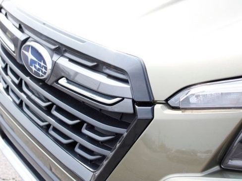 Used 2024 Subaru Forester Touring w/ Pop Package 2 AWD/4WD image 9