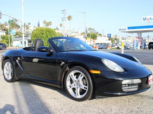 Used 2006 Porsche Boxster RWD image 8