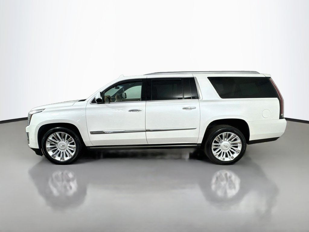 Used 2017 Cadillac Escalade ESV Platinum AWD/4WD image 4