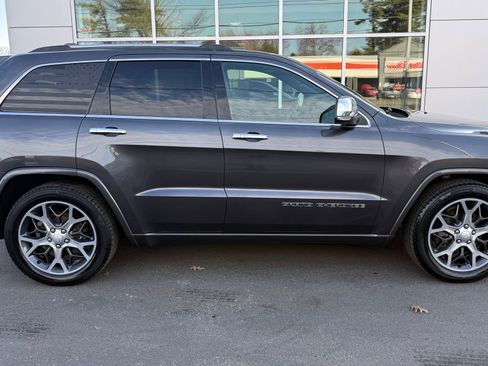 Used 2019 Jeep Grand Cherokee Overland image 1