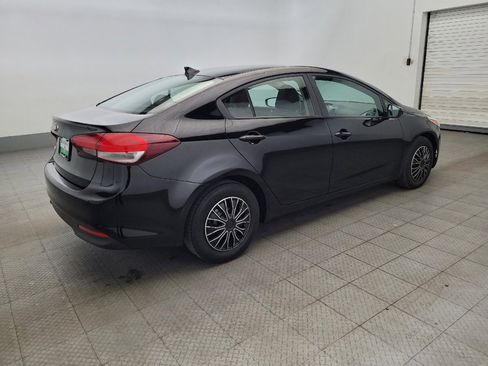 Used 2017 Kia Forte LX image 10