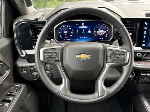 Used 2026 Chevrolet Silverado 1500 LTZ AWD/4WD image 30